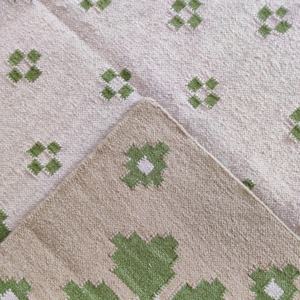 Alfombra de Lana Tejida a Mano con Patrón Geométrico de Diamantes para Sala de Estar - Product Image 6