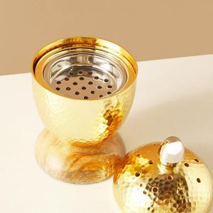 En gros, Ensemble de brûleur à bakhoor saoudien en métal doré martelé, base en bois de manguier, forme d'œuf, pour Majlis Oud Dakhoon - Product Image 6