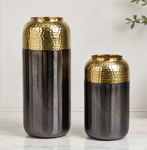 Latest Design Hammered Double-Tone Aluminium Metal <b>Vase</b> Golden Modern Table <b>Vase</b> Handmade Hammered Aluminium <b>Copper</b> <b>Vase</b> - Product Image 6
