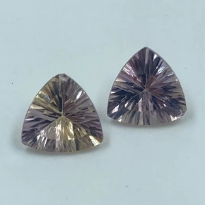 Pierre d'amétrine naturelle de haute qualité, couleur or clair + lavande claire, coupe trilobée, 2 pièces, 2,75 carats, 8 mm, pierre précieuse attrayante et magnifique - Product Image 1