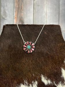 Collar Artesanal de Plata de Ley con Turquesa Kingman y Dalia Rosa, Estilo Bohemio del Suroeste, Regalo para Ella - Product Image 3
