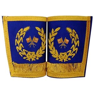 Guantes de ceremonia Grand Rank para la Barriera Estándar, con tela azul real y bordado de hilo dorado para ceremonias masónicas formales. - Product Image 4