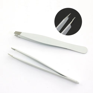 Pinza de Precisión para Cejas de Acero Inoxidable Premium, Herramienta para Depilación Facial Suave, Ecológica y Ligera - Product Image 1