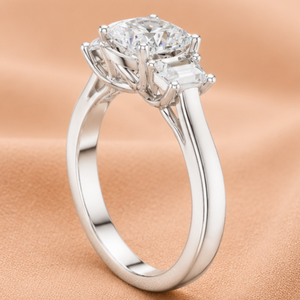 Anillo de compromiso de diamantes talla baguette en oro blanco, con tres piedras, joyería nupcial de lujo, regalo para mujer - Product Image 3