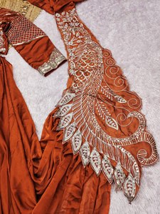 Destaca con este magnífico sari drapeado de moda, especialmente diseñado para mujeres que aman la moda. - Product Image 5