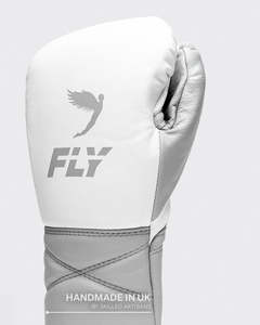 Gants de boxe Fly en cuir véritable de qualité supérieure, vente en gros, à lacets, professionnels pour le kickboxing, équipement d'entraînement de boxe Fly Pro - Product Image 6