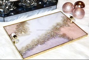 Bandeja epoxi de resina personalizada con asas doradas Bandeja decorativa personalizada para servir - Product Image 4