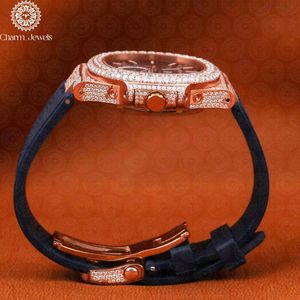 Reloj Cuadrado de Oro para Mujer Charm_Jewels, 40 mm, Cristal de Zafiro, Movimiento de Cuarzo, Correa de Silicona Luminosa, Diseño Moderno - Product Image 4