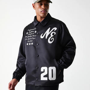 Chaqueta Acolchada Premium Negra Vintage de Poliéster con Cuello Alto, Impermeable y Resistente al Viento, con Impresión Digital y Bordado para Parejas - Product Image 4