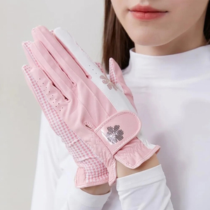 ถุงมือหนังแท้ Cabretta สำหรับเล่นกอล์ฟมือขวา พร้อมด้ามจับเพื่อความสบายและประสิทธิภาพ - Product Image 3