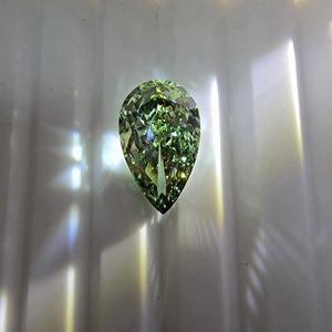 Diamante de Laboratorio de Corte Brillante Modificado en Forma de Pera de 4 Quilates, Color Verde Intenso, VS1, Certificado IGI, Diamantes Sueltos - Product Image 2