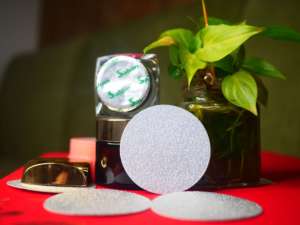 Film d'étanchéité en aluminium anti-déversement à livraison rapide du fabricant vietnamien, couvercle thermoscellable, bouchon de bouteille de sécurité, doublure en aluminium SAM LAN Die - Product Image 3