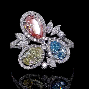 Anillo Floral con Halo de Diamantes Cultivados en Laboratorio, Corte Pera, Tricolor - Product Image 3