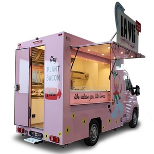 Fourgon de restauration BBQ conçu pour une cuisson au fumée, grande capacité de grillades et succès des opérations de restauration professionnelle - Product Image 3