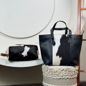 Ensemble de sacs en cuir de vachette véritable 2 pièces faits à la main sur mesure sacs fourre-tout à poils et kit Dopp pochette de voyage pour femmes OEM disponible - Product Image 4