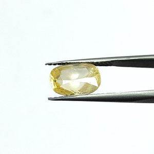 พลอยแซฟไฟร์สีเหลืองทรงคุชชั่นธรรมชาติ 6.63 กะรัต จากศรีลังกา สำหรับทำเครื่องประดับและแหวน YCIH-156 - Product Image 5