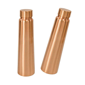 Botella de Agua de Cobre Puro de la Mejor Calidad, Artesanía India Premium, Apta para Agua Hirviendo, Aislamiento Térmico de 12-24h, a Prueba de Fugas - Product Image 1