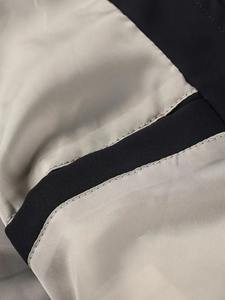 Blouson de baseball de style sportif haut de gamme, streetwear moderne avec logo élégant sur le devant, fabrication pour commandes en gros à faible MOQ - Product Image 5