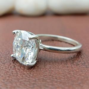 Anillo de Compromiso y Boda D'VINS JEWELS con Forma de Cojín, Corte Brillante, Color D, Cultivado en Laboratorio, Plateado en Oro Blanco, Chapado en Oro - Product Image 4