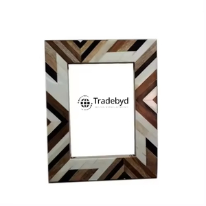 Marco de Fotos Creativo de Resina con Incrustaciones, Diseño Artesanal, Acabado Brillante, de Tradebyd - Product Image 2