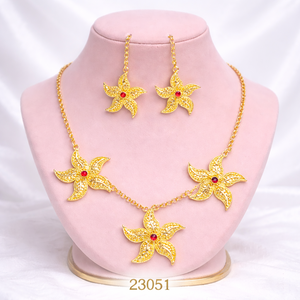 ชุดเครื่องประดับ MOLL JEWELLERS สไตล์อินเดียทันสมัย ชุบทอง 24K ทำจากโลหะผสมสังกะสี ประดับด้วยดอกไม้และเพชรซิร์คอน สร้อยคอพร้อมต่างหู สำหรับผู้หญิง เหมาะสำหรับงานหมั้น งานแต่งงาน และงานเลี้ยง - Product Image 4