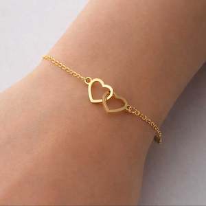 Pulsera de Moda Hallmark Silver Couple Love Heart Chapada en Oro - Product Image 1