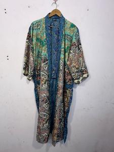 Bata de dormir de verano para mujer, larga, con estampado patchwork, transpirable, suave, cuello en V, manga tres cuartos, de tela no tejida, 100% seda - Product Image 1