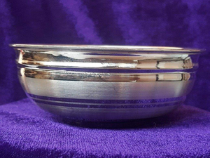 Bol à pédicure en acier inoxydable durable avec une construction robuste, parfait pour une utilisation longue durée dans les spas, les salons et les maisons - Product Image 6