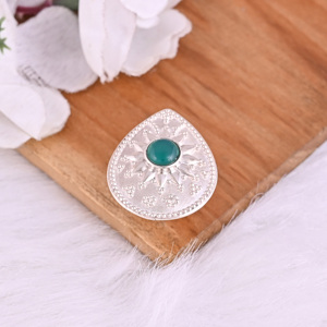 แหวนหินออนิกซ์สีเขียวธรรมชาติสไตล์โบฮีเมียน |   เงินแท้ 925 - Product Image 5