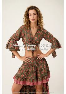 Ensemble coordonné imprimé floral bohème pour femme – Haut court à nouer à col en V et jupe longue à volants asymétrique – Ensemble deux pièces – Assortiment - Product Image 6