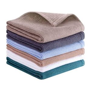 Serviettes de cuisine indienne sur mesure 150 Gsm ultra douces 100% coton pulpe de golf huile antiadhésive à la demande logos brodés - Product Image 2