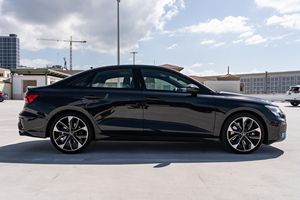 รถยนต์มือสองสภาพดี ไมล์น้อย ปี 2023 Audi S3 Premium Plus Sedan พร้อมส่ง - Product Image 4