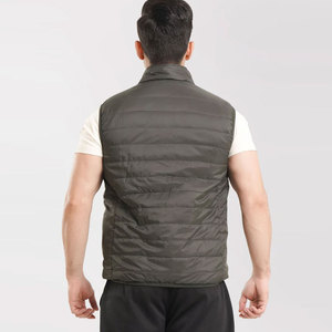 Gilet matelassé personnalisé pour homme, rembourré en polyester, respirant, sans manches, style doudoune, pour sports d'hiver, activités de plein air, imperméable - Product Image 4