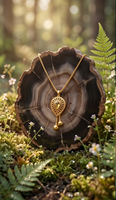 DIVYORO Chaîne de pendentif en forme de larme en filigrane classique pour femmes en alliage de cuivre plaqué or pour toutes les occasions