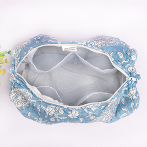 Trousse de Maquillage Vintage Grande en Coton Matelassé Écologique Réutilisable Portable Imprimée à la Main Lavable avec Fermeture Éclair Tendance - Product Image 5