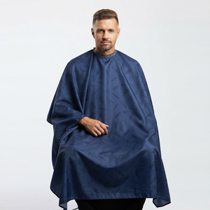 Capes de Coiffure Professionnelles Personnalisées en Polyester Imperméable pour Salons de Coiffure et Barbiers – Vente en Gros - Product Image 1