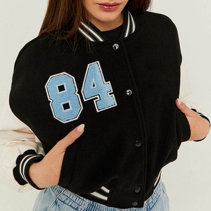Chaqueta Universitaria Personalizada con Logotipo OEM para Mujer, Chaqueta Varsity de Poliéster/Algodón, Estilo Universitario, Forro Suave, Chaqueta Letterman, Precio Bajo - Product Image 3