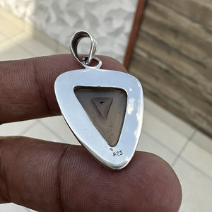 Pendentif Triangle Vintage en Argent Sterling 925 avec Agate Naturelle de Montana et Sertissage Bezel, Bijou Unisexe, Idéal Cadeau de Fête, Vente en Gros - Product Image 5