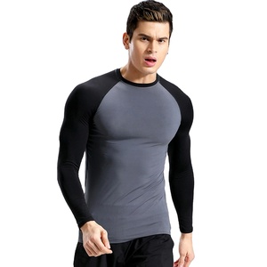 Ropa de compresión de alta calidad OEM, protectores de erupción elásticos de dos tonos para hombres, protectores de erupción con logotipo personalizado de secado rápido a los mejores precios - Product Image 3