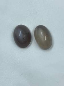 Piedra de Cristal de Luna Natural Rara de Color Mixto, 12.80 Quilates, Corte Ovalado de Alta Calidad, 2 Piezas en su Forma Natural para la Fabricación de Joyas - Product Image 2