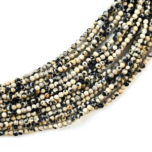 Cuentas redondas microfacetadas de jaspe dalmático natural de 2 mm, cuentas de jaspe para la fabricación de joyas, venta al por mayor, cuentas sueltas facetadas con corte de diamante. - Product Image 2