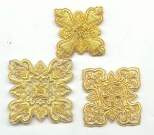 Croix d'église brodées à la main sur mesure de haute qualité, décorations de vêtements religieux à coudre, badges métalliques avec dentelle - Product Image 1