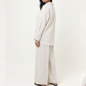 Ensemble coordonné doux pour femme, confortable et conçu pour un confort quotidien avec une coupe fluide et décontractée - Product Image 2