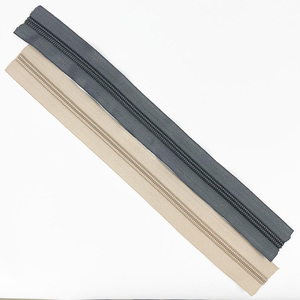 Fermetures éclair en nylon de bonne qualité à prix avantageux pour imperméables en promotion – Fermetures éclair en nylon personnalisées - Product Image 6