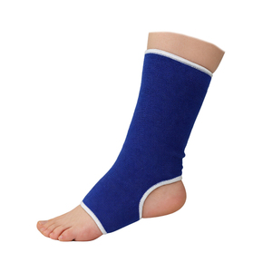 Protège-cheville élastique personnalisé orange et blanc pour Muay Thai, Kickboxing, MMA – Manchon de compression sportif pour la protection du pied - Product Image 5