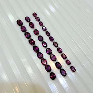 Lote de Gemas Sueltas de Granate Rodolita Natural Certificadas por A J Gems, Corte Ovalado, Facetadas, con Juego de Color, para Joyería, Provenientes de Rajasthan - Product Image 1