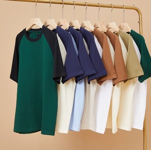 Camisetas de algodón grueso de manga corta con logo frontal, de secado rápido, transpirables, sostenibles, de corte ajustado, estilo urbano y a la moda. - Product Image 2