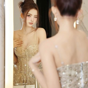 Robe évasée glamour à sequins floraux tissés, taille naturelle, sans bretelles, pour bal de promo et mariage - Product Image 4