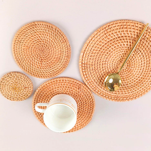 Protecteur de table en bambou naturel tissé à la main avec motif floral, résistant à la chaleur, décoration de cuisine et de maison, marque TUYET DUNG - Product Image 2