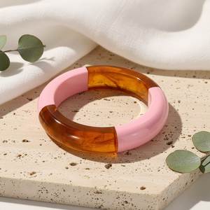 Brazalete de Resina de Alta Calidad, Joyería Hecha a Mano, Elegante, para Mujer, Uso Diario, Colección de Moda - Product Image 1